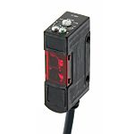 Fotocélula rectangular Omron, Sistema Difuso, alcance 100 mm, salida PNP, Cable de 3 hilos de 2 m